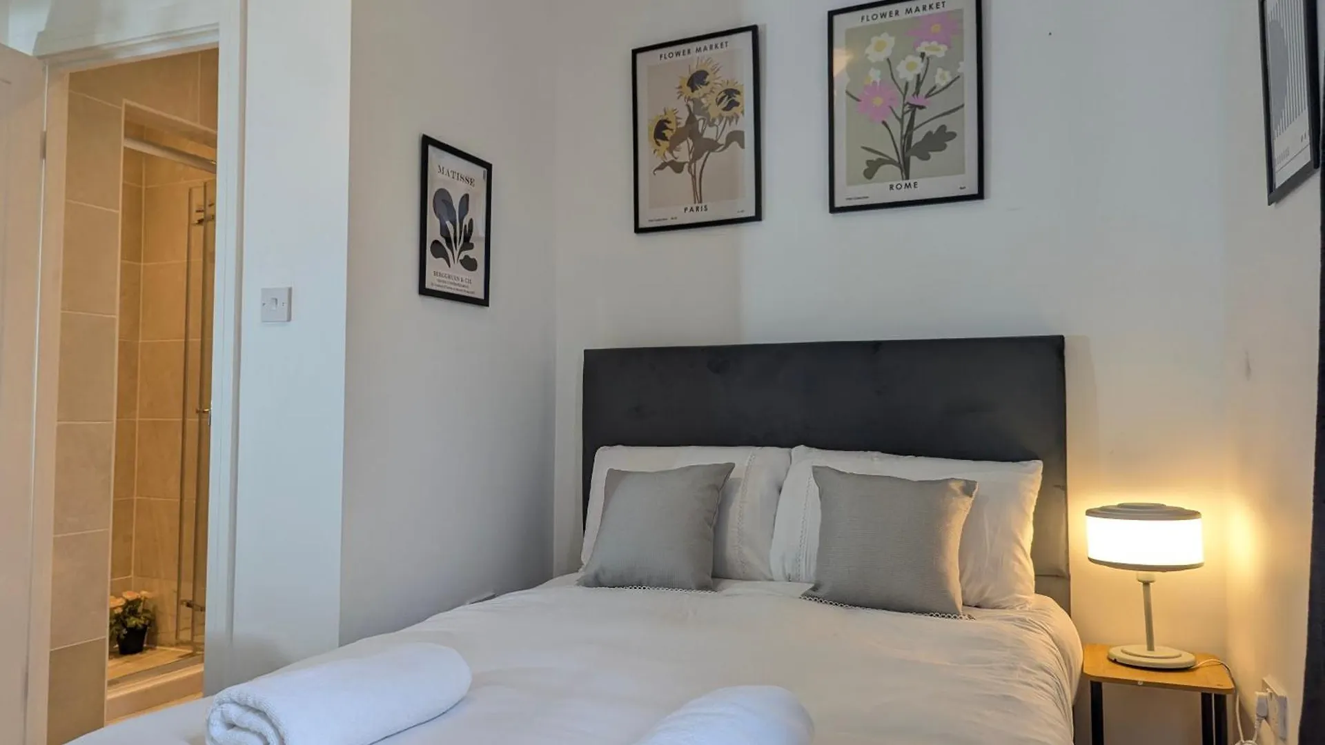 Holiday home Modern Double Room W Private Bath & Free Parking York