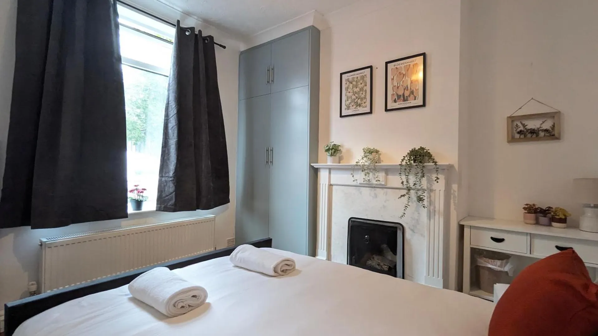 Modern Double Room W Private Bath & Free Parking 요크 영국